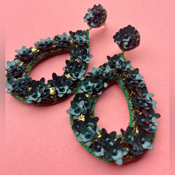 NWT Deepa Gurnani Anthro Beaded Crystal Flower Statement Earrings Forest Green - Picture 4 of 14